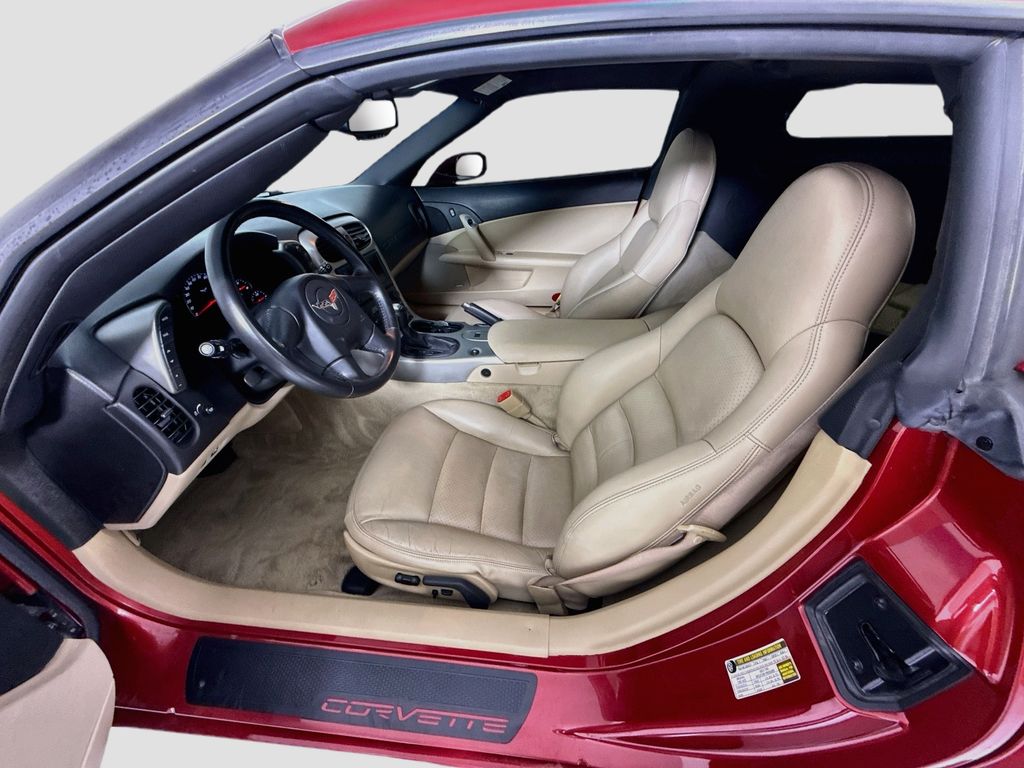 Thumbnail: 2005 Chevrolet Corvette - 17