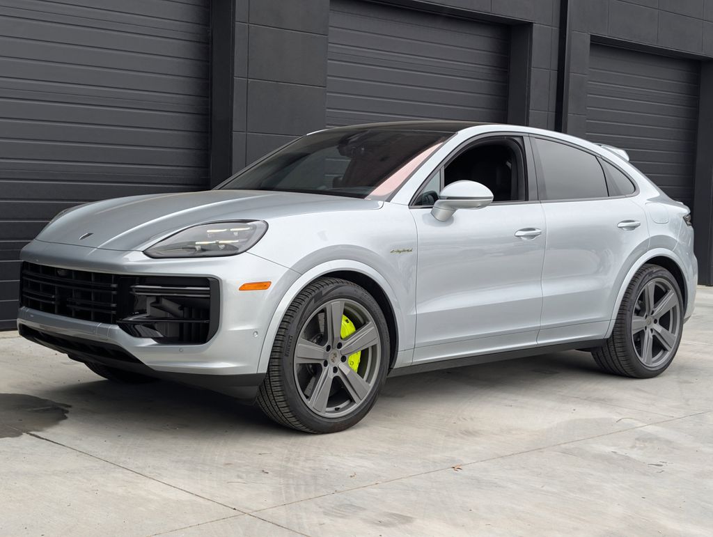2025 Porsche Cayenne Coupe AWD