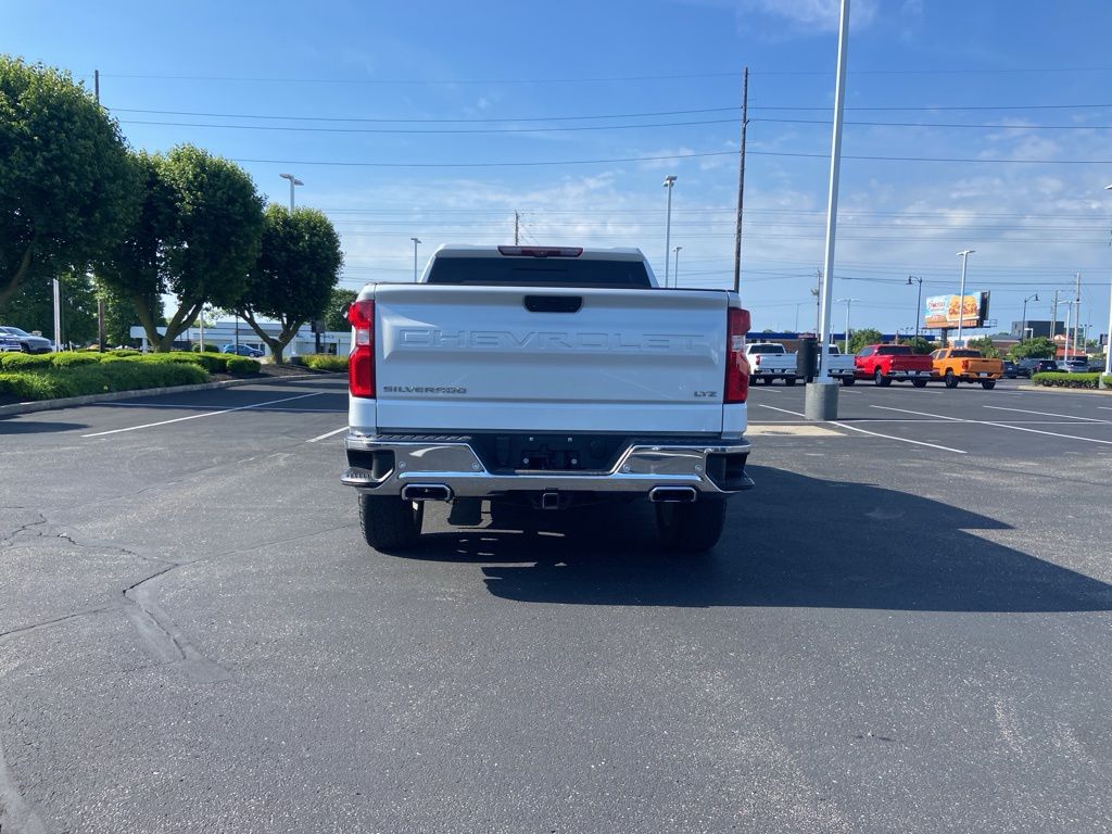 2021 Chevrolet Silverado 1500 LTZ 4