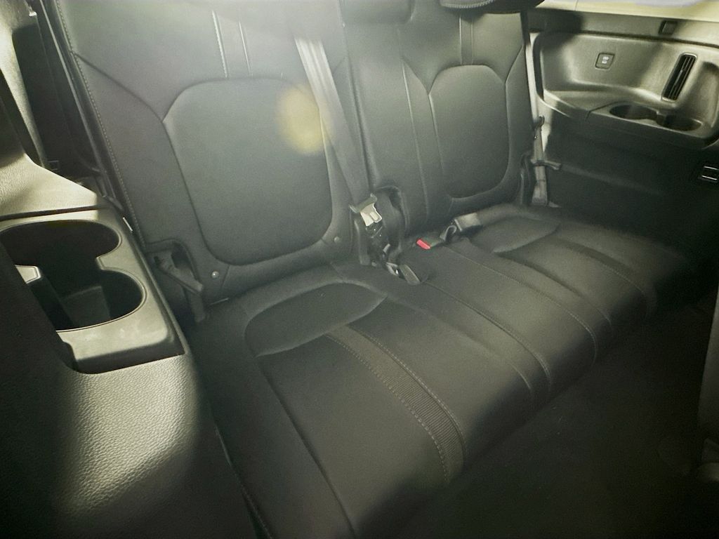 Used Car 2025 Honda Pilot  Ex-l For Sale Under $40,000 In Austin, Texas