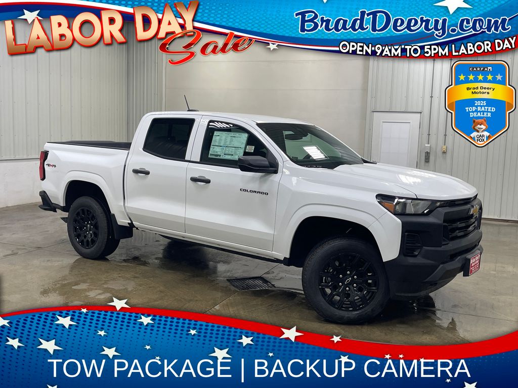 Summit White 2026 Chevrolet Colorado Pickup Truck Four-Wheel Drive 8-Speed Automatic