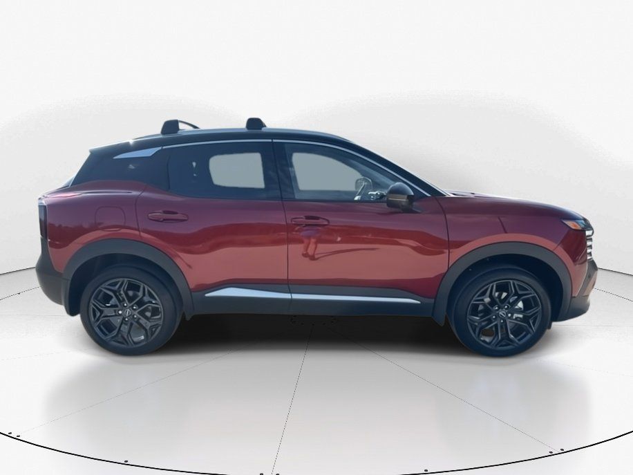 2025 Scarlet Ember Tintcoat/Super Black Nissan Kicks SR FWD SUV