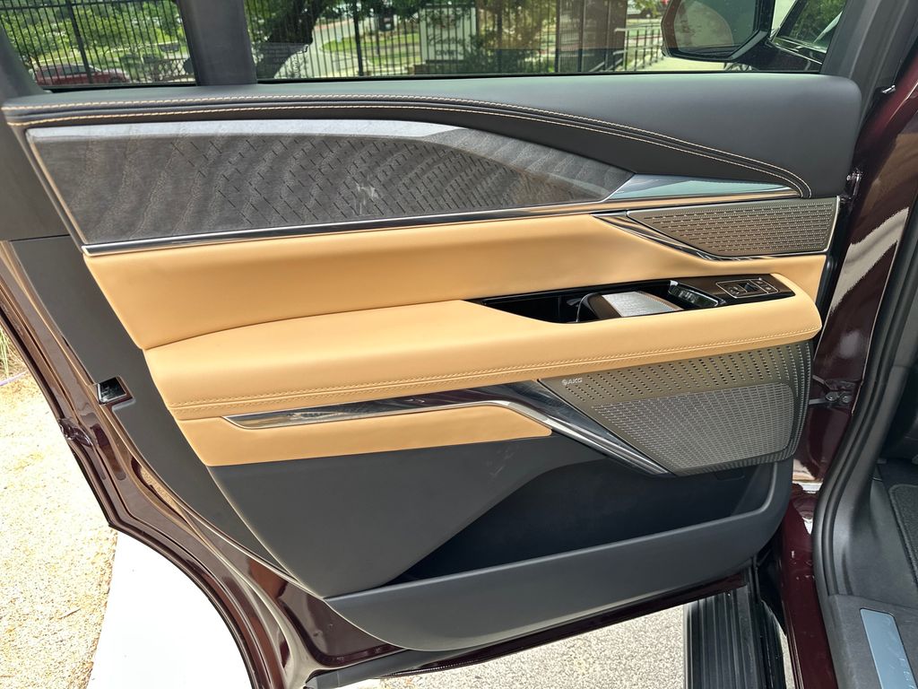 Used Car 2025 Cadillac Escalade Iq  Luxury 2 For Sale Under $110,000 In Austin, Texas