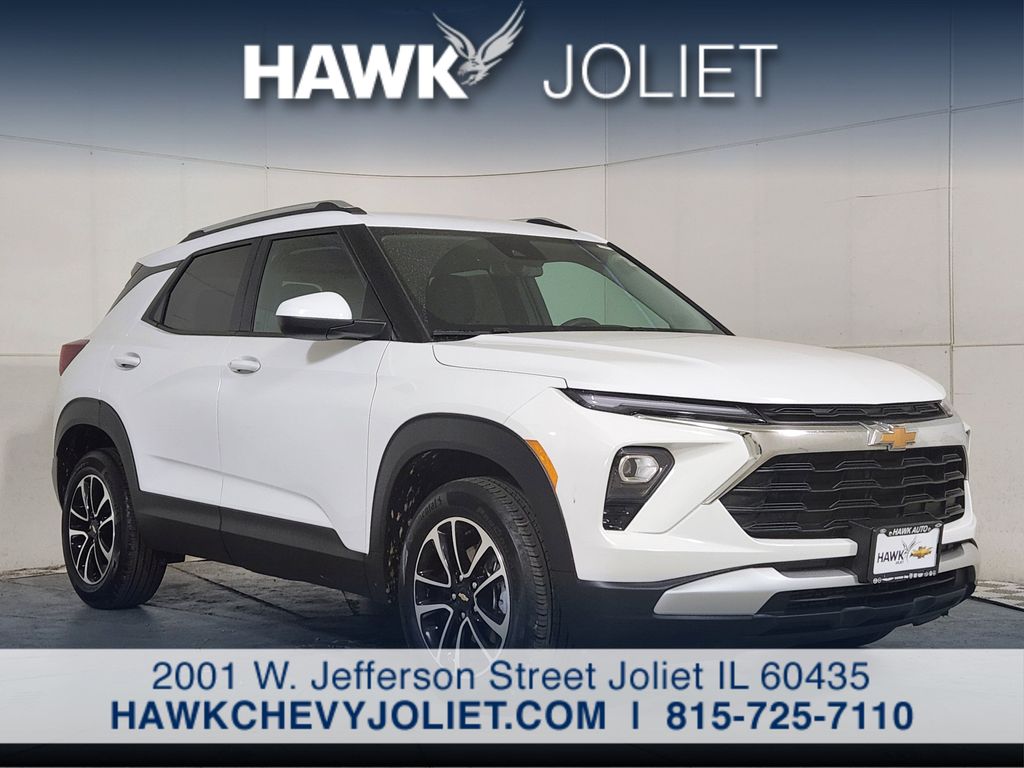 Summit White 2025 Chevrolet Trailblazer SUV / Crossover Four-Wheel Drive 9-Speed Automatic