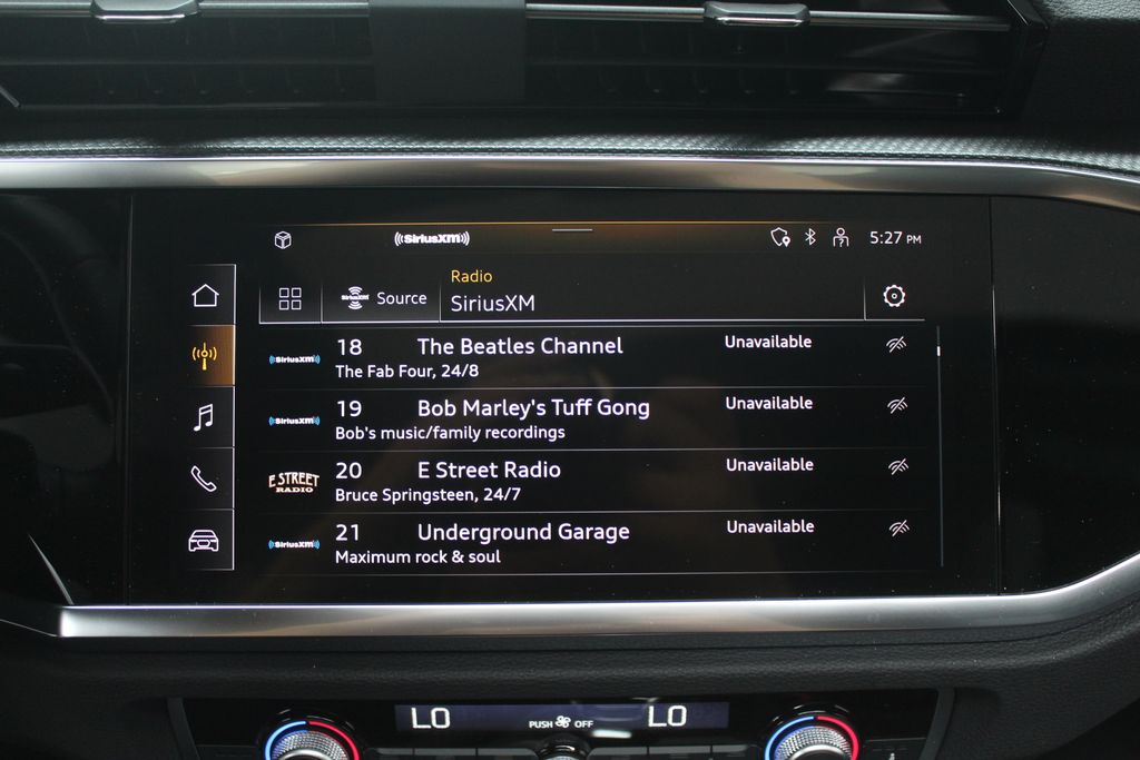 Thumbnail: 2025 Audi Q3 - 21