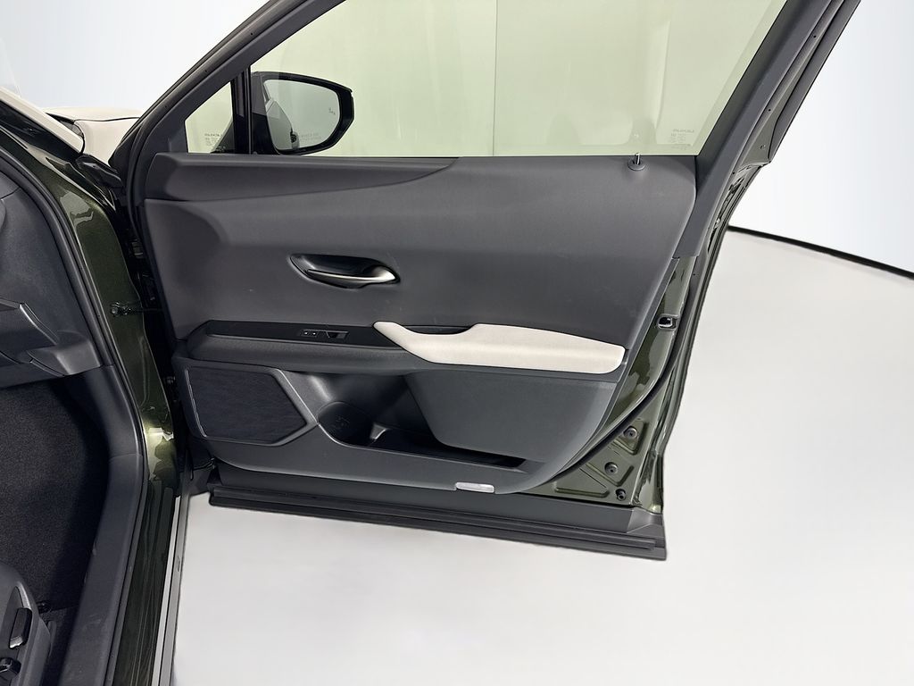 Thumbnail: 2026 Lexus UX - 26