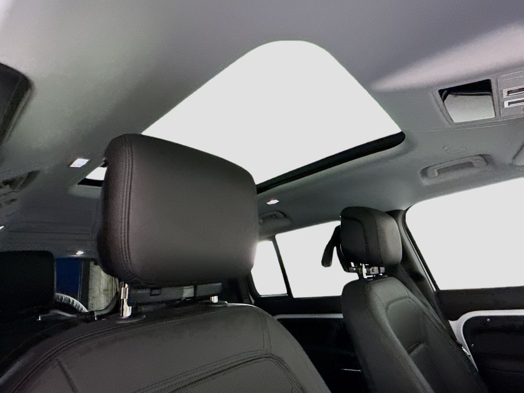 Thumbnail: 2026 Land Rover Defender - 20