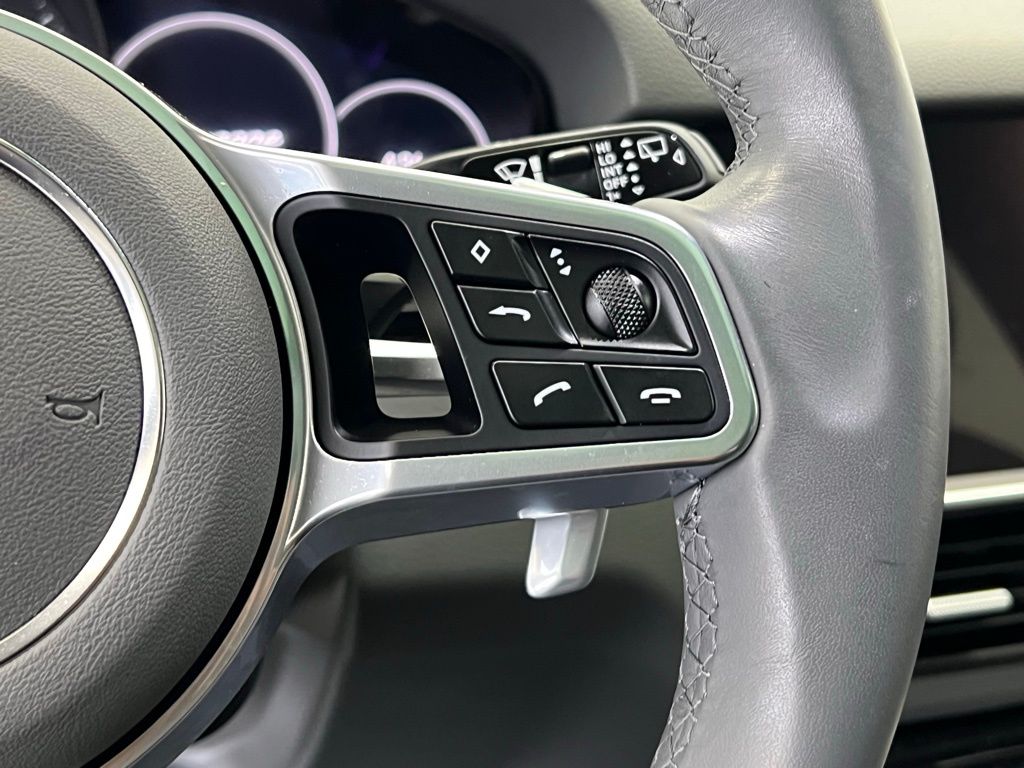 Thumbnail: 2023 Porsche Cayenne - 9