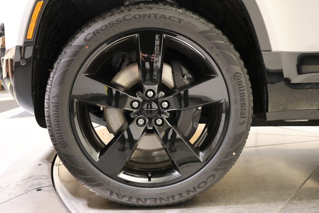 Thumbnail: 2026 Land Rover Defender - 9