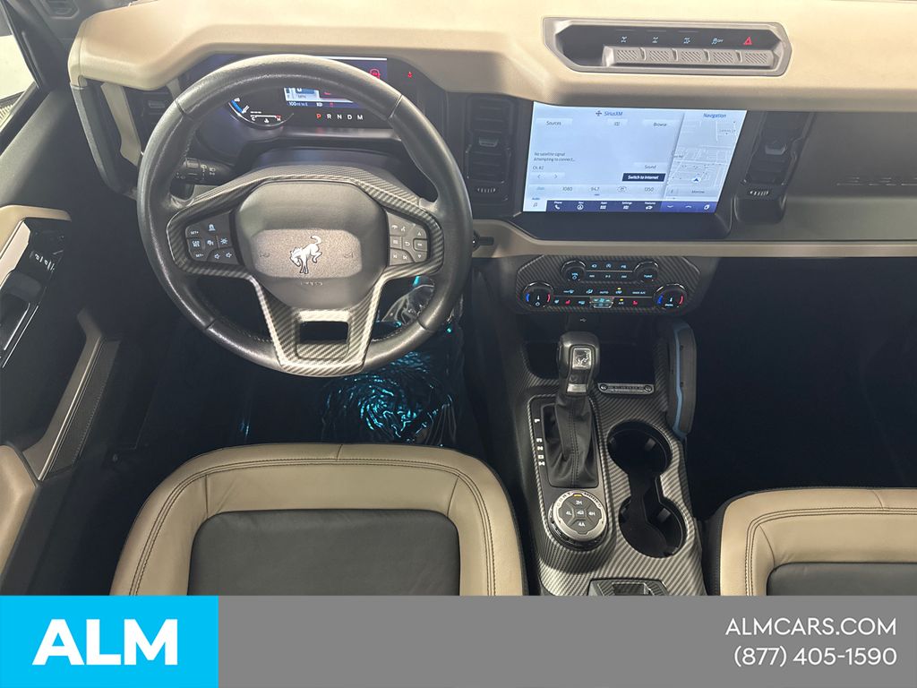 Used 2022 White Ford Wildtrak image 26