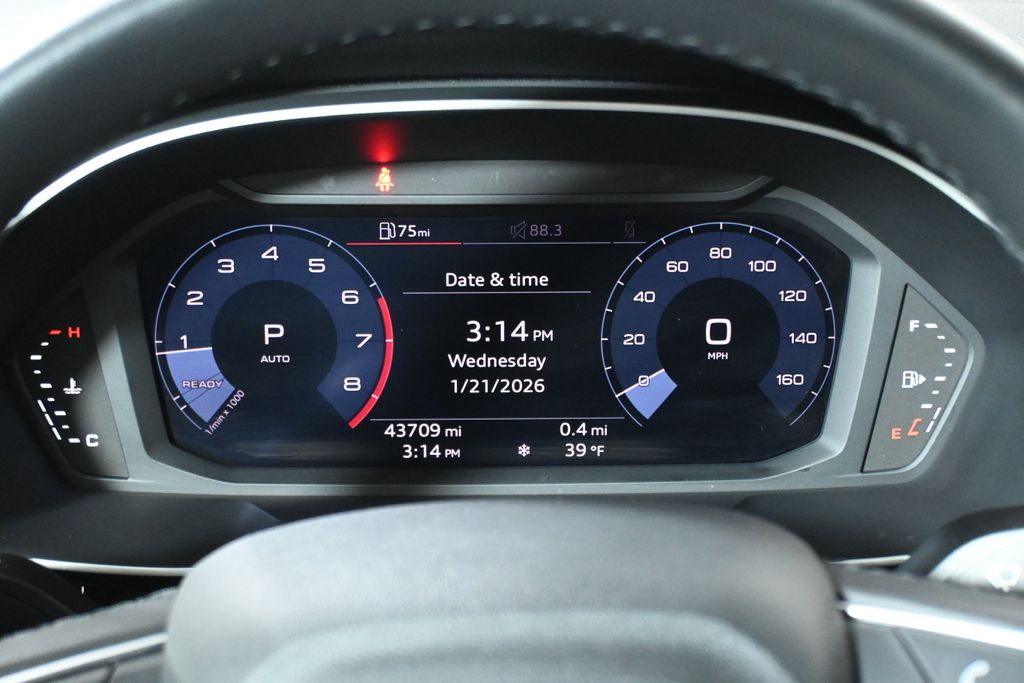 Thumbnail: 2021 Audi Q3 - 18