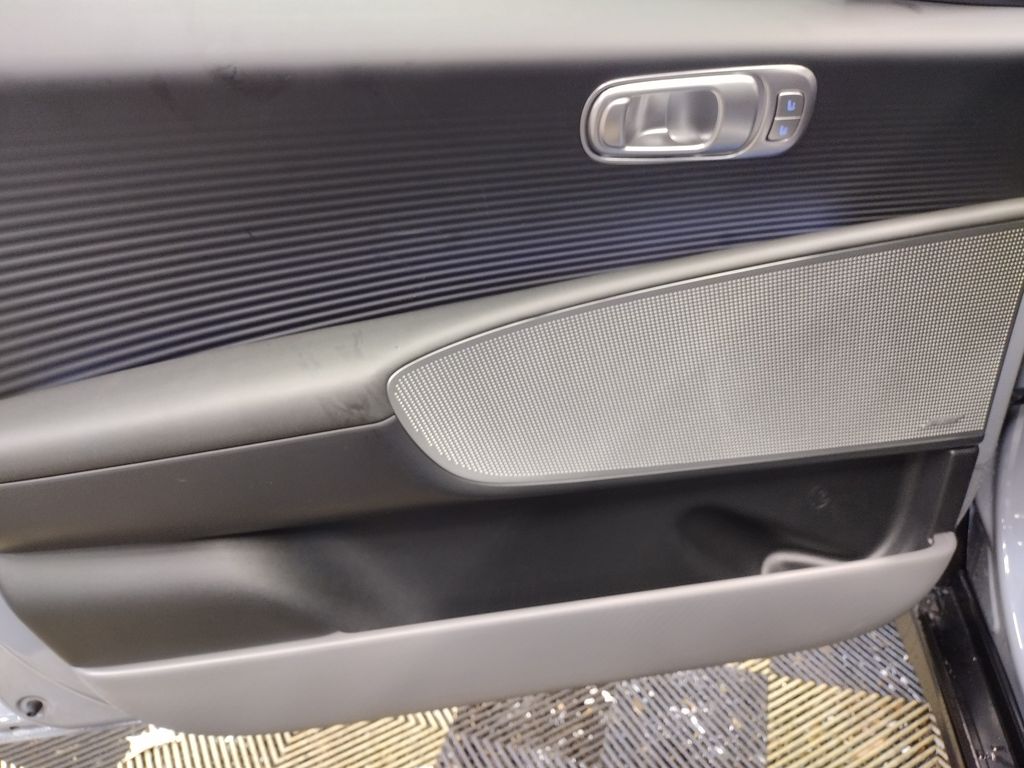 2025 Hyundai IONIQ 6 Limited