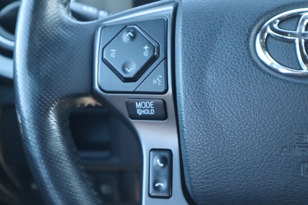 Thumbnail: 2019 Toyota Tacoma - 11