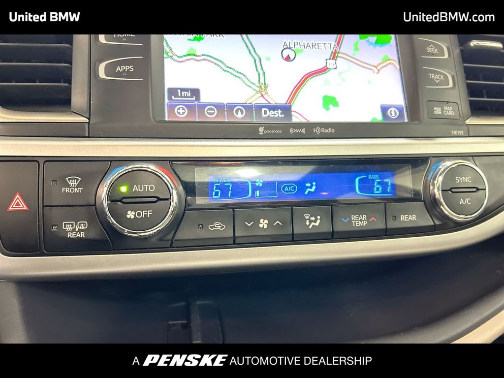 Thumbnail: 2016 Toyota Highlander - 19