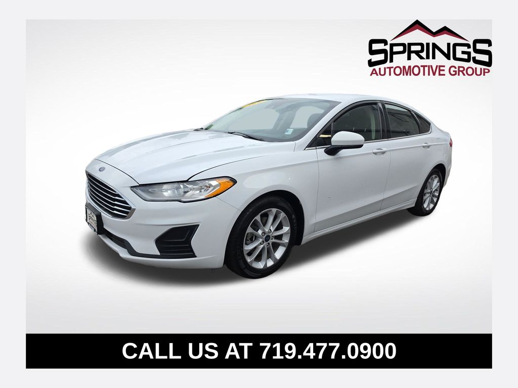 Oxford White 2020 Ford Fusion Hybrid Sedan Front-Wheel Drive Continuously Variable Transmission