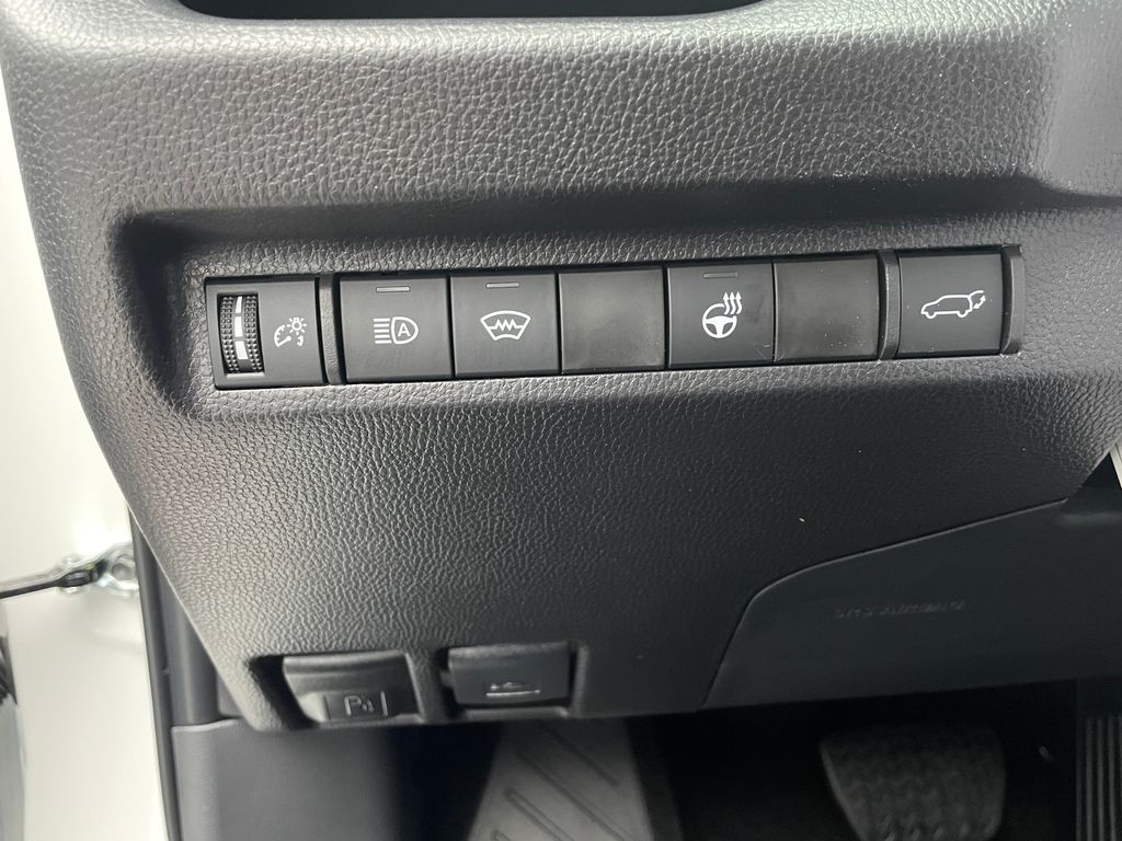 Thumbnail: 2025 Toyota RAV4 - 18