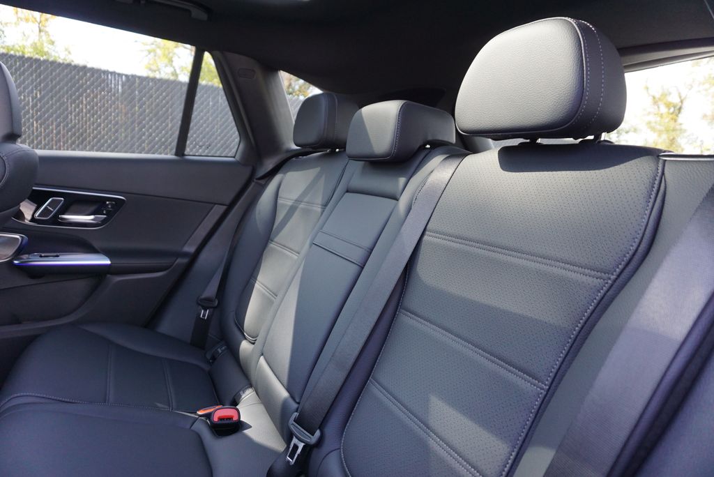 Thumbnail: 2026 Mercedes-Benz GLC - 14