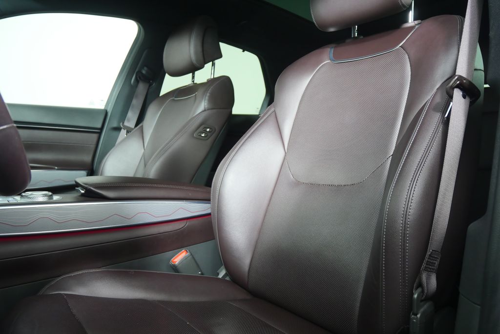 Thumbnail: 2022 Genesis GV70 - 11