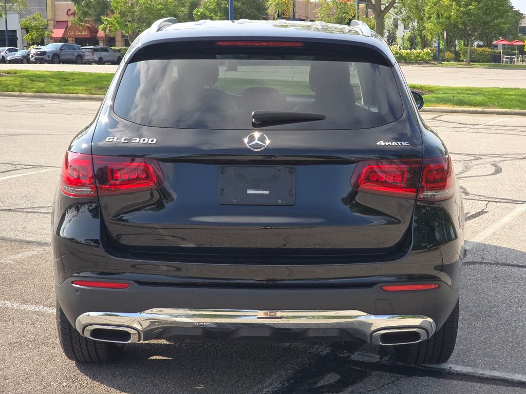 Certified Used 2022 Black Mercedes-Benz GLC 300 image 16