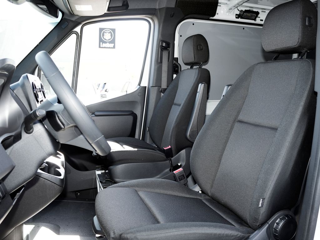 new 2025 Mercedes-Benz Sprinter 2500 car, priced at $56,152