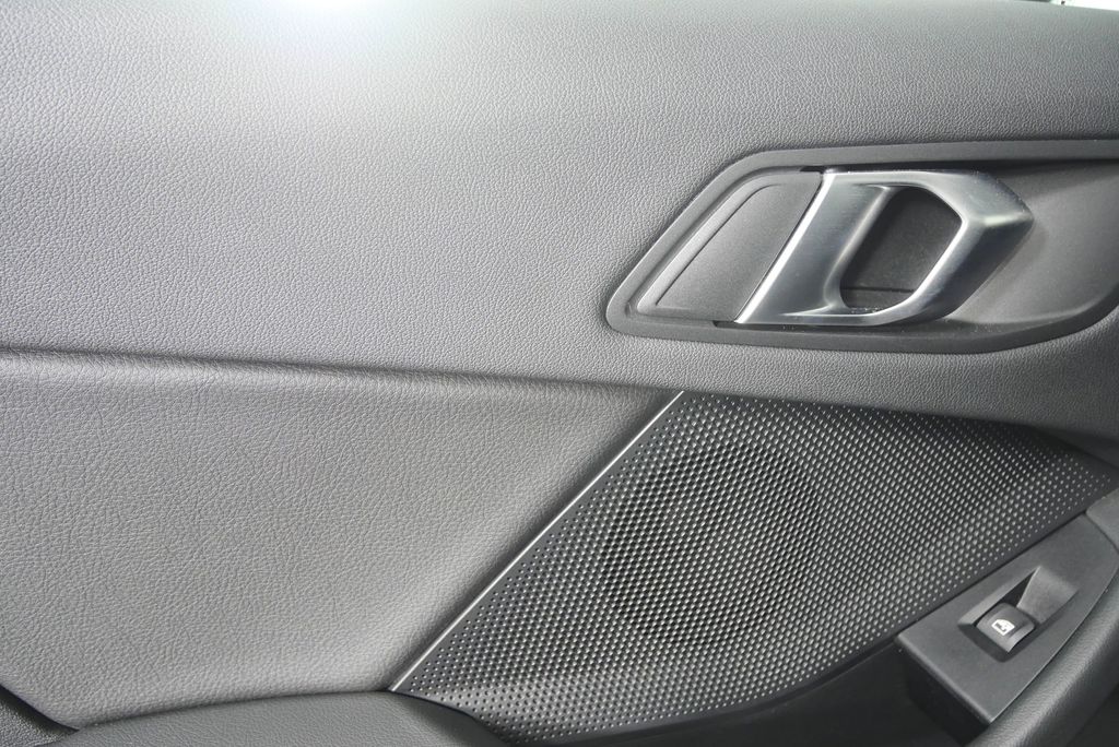 Thumbnail: 2024 BMW 2 Series - 14