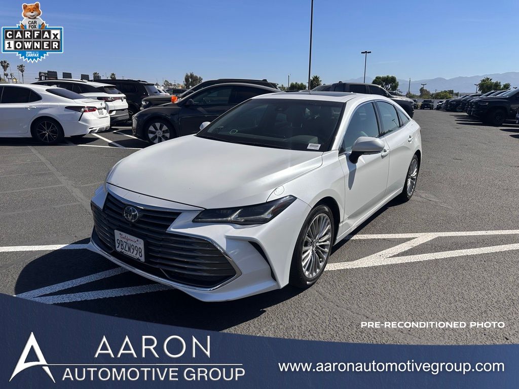2022 Toyota Avalon Hybrid Limited FWD