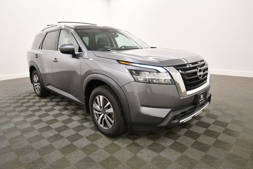 Used 2023 Nissan Pathfinder SUV