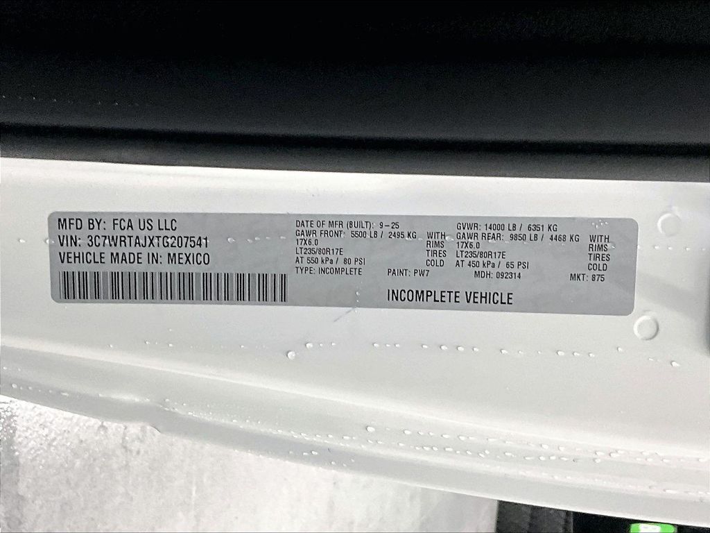 2026 Ram 3500 — photo 16