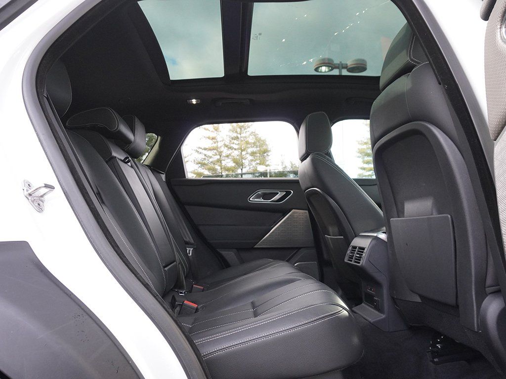 Used 2023 White Land Rover HST image 43