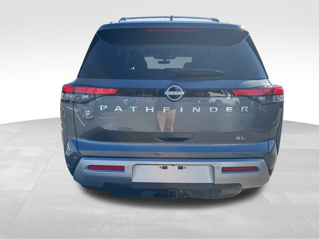 2025 Nissan Pathfinder SL 8