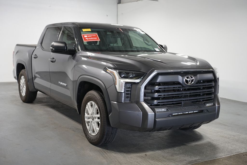 Thumbnail: 2022 Toyota Tundra - 3