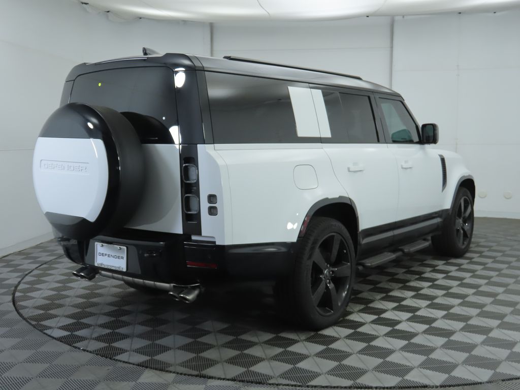 Thumbnail: 2025 Land Rover Defender - 5
