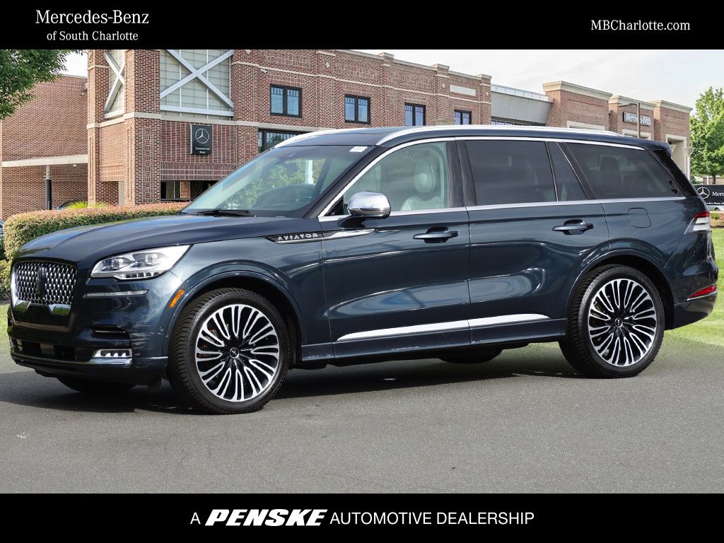 Thumbnail: 2021 Lincoln Aviator - 1