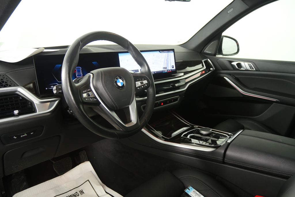 Thumbnail: 2025 BMW X5 - 13