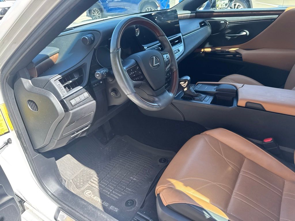 Certified Used 2022 White Lexus 350 Ultra Luxury image 20
