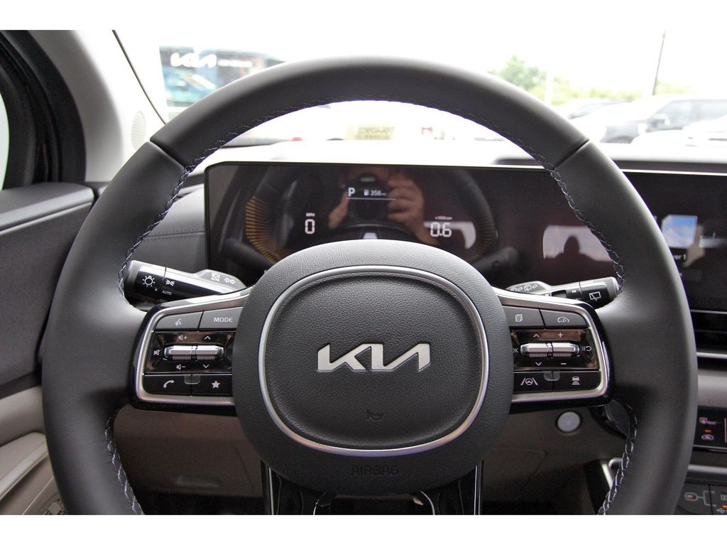New 2026 Kia Carnival MPV Van