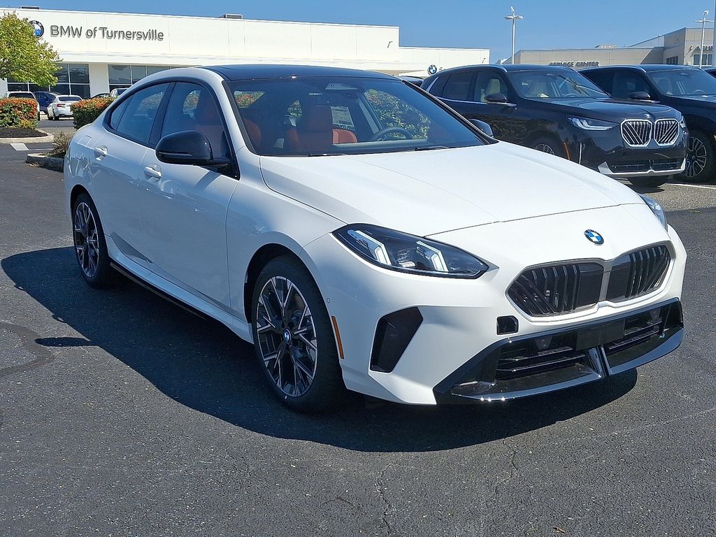 Thumbnail: 2026 BMW 2 Series - 2