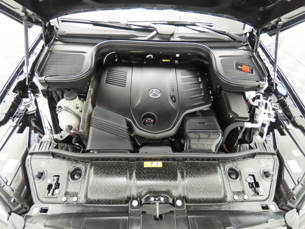 2025 Mercedes-Benz GLS 450 4MATIC 30