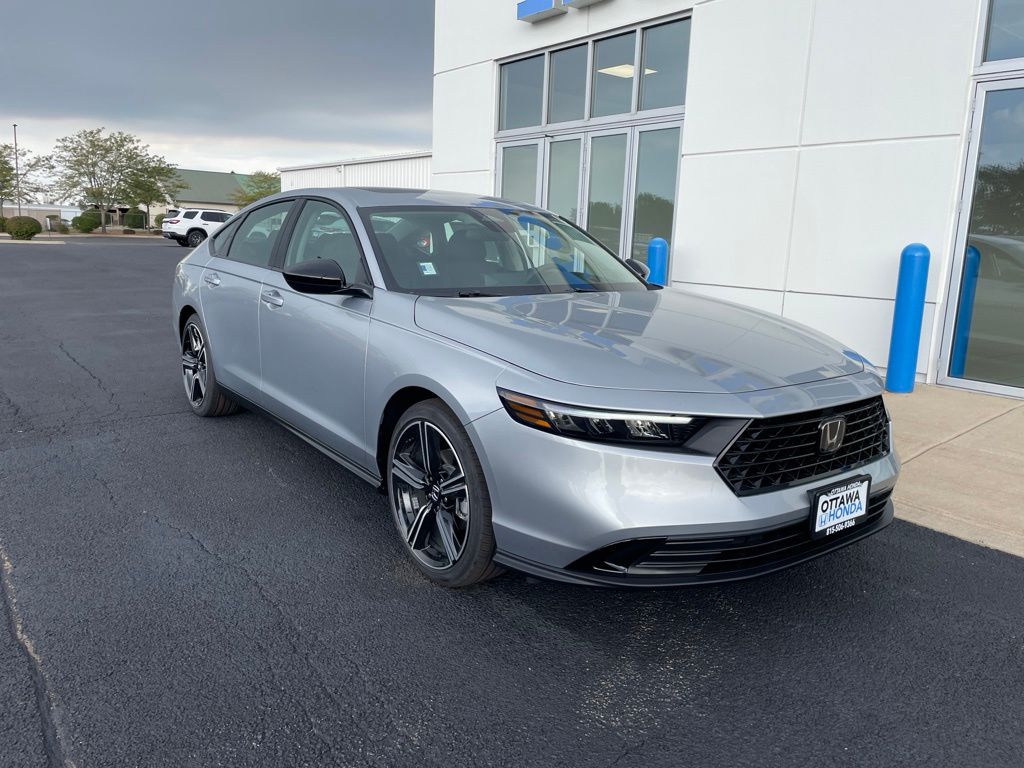 Solar Silver Metallic 2026 Honda Accord Sedan Front-Wheel Drive Continuously Variable Transmission