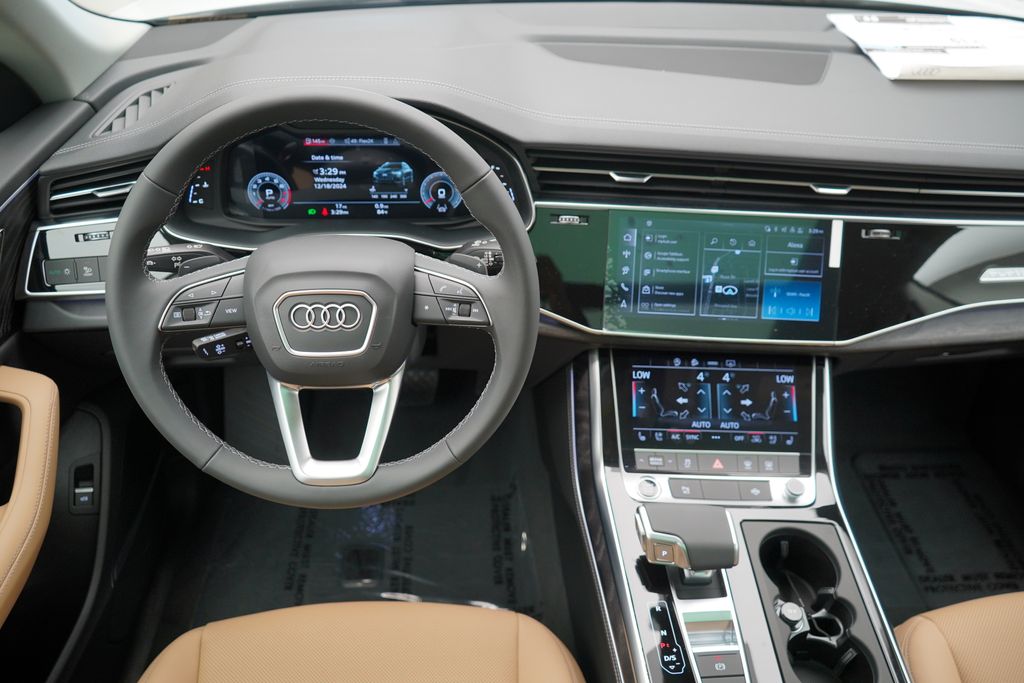 2025 Audi Q8  12