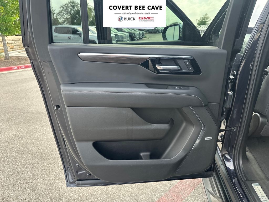 Used Car 2025 Chevrolet Suburban  Premier For Sale Under $70,000 In Austin, Texas