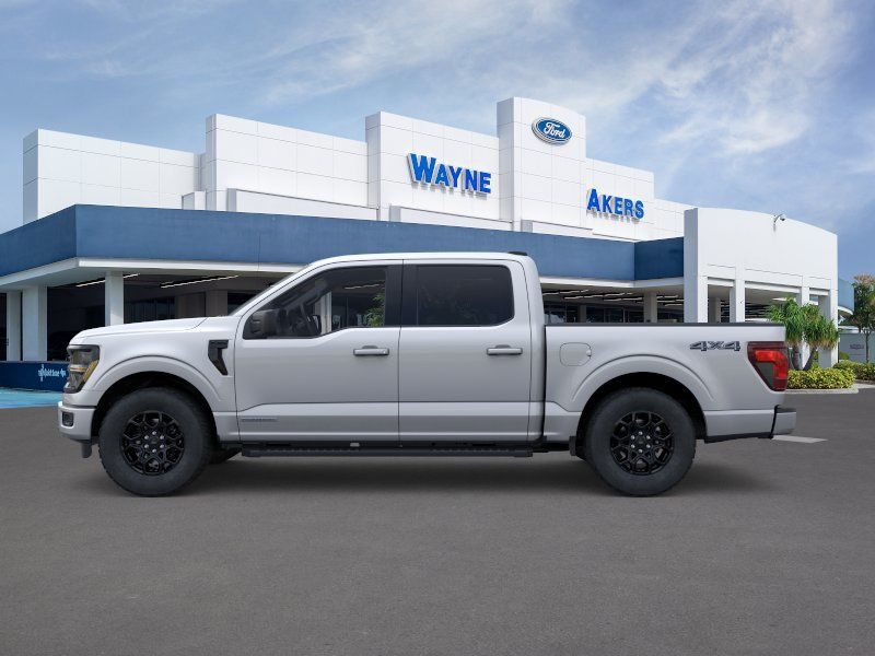 New 2026 Silver Ford XLT image 3