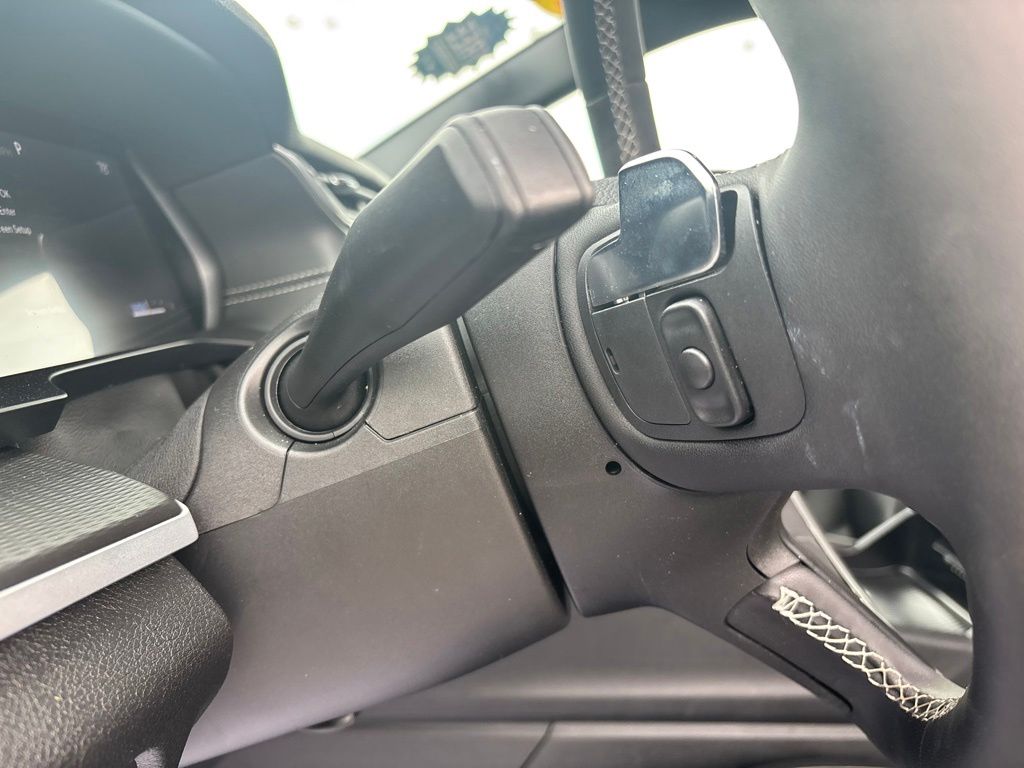 Used 2025 Jeep Grand Cherokee SUV