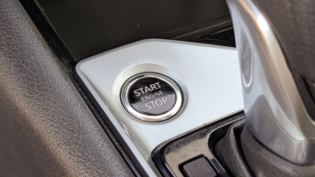 Used 2024 Nissan Altima 2.5 SV 4D Sedan