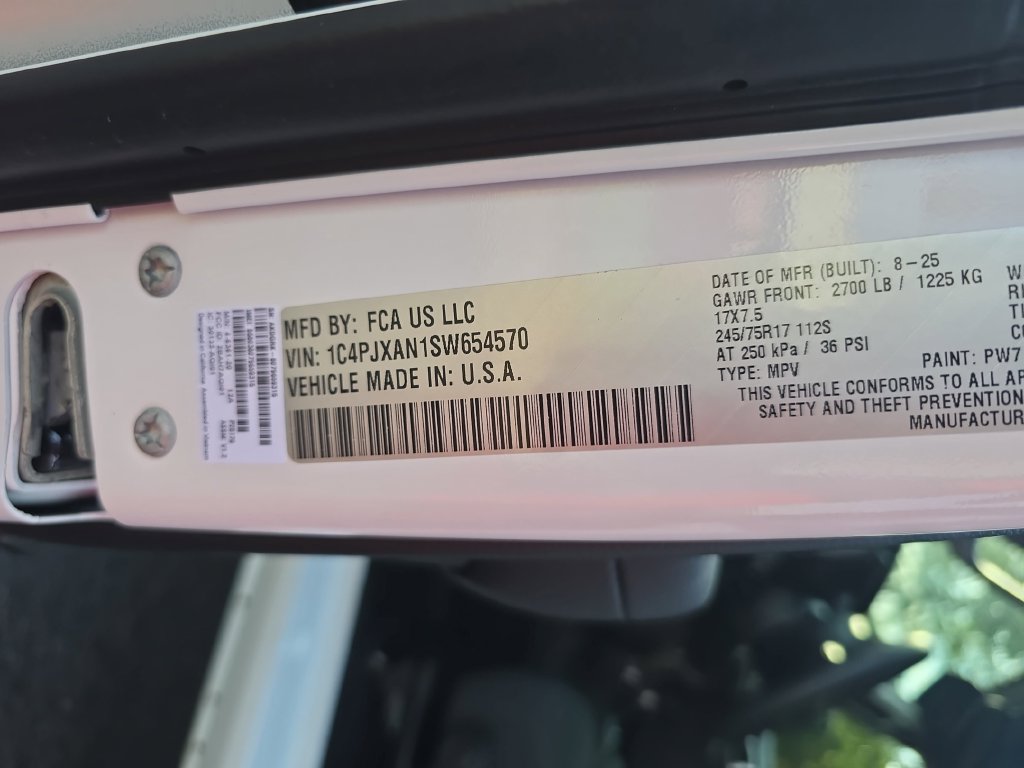 Used 2025 Jeep Wrangler SUV