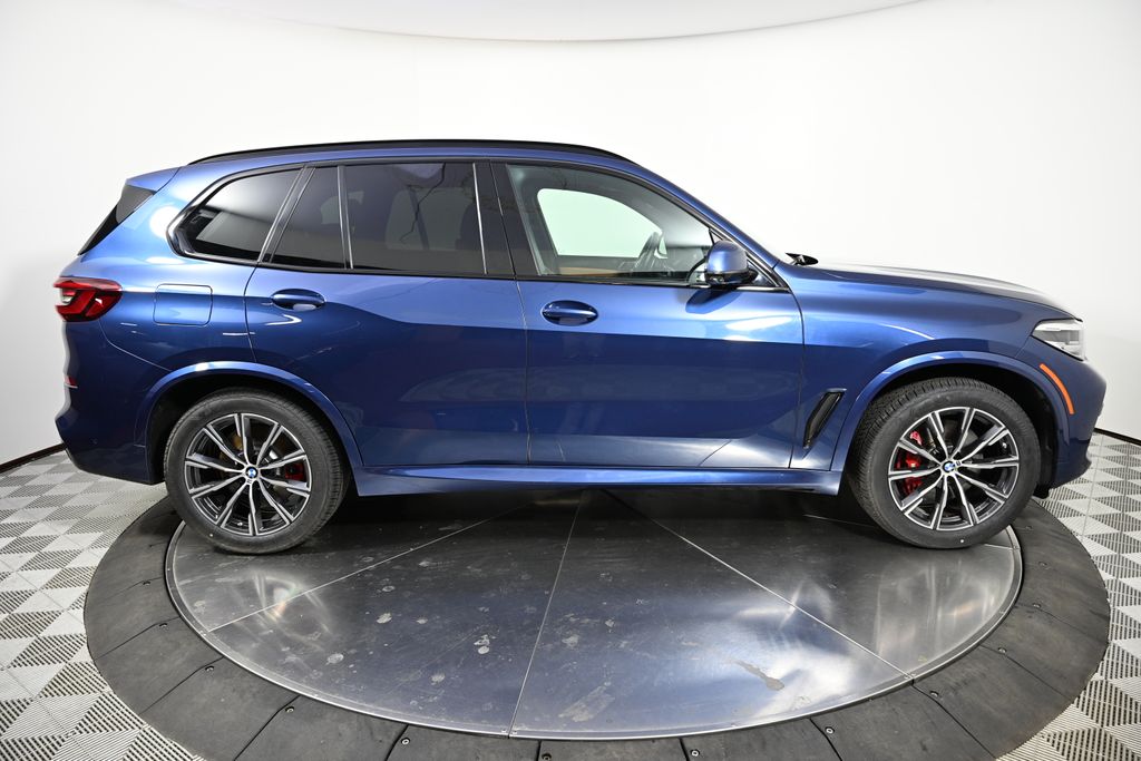 Thumbnail: 2021 BMW X5 - 6