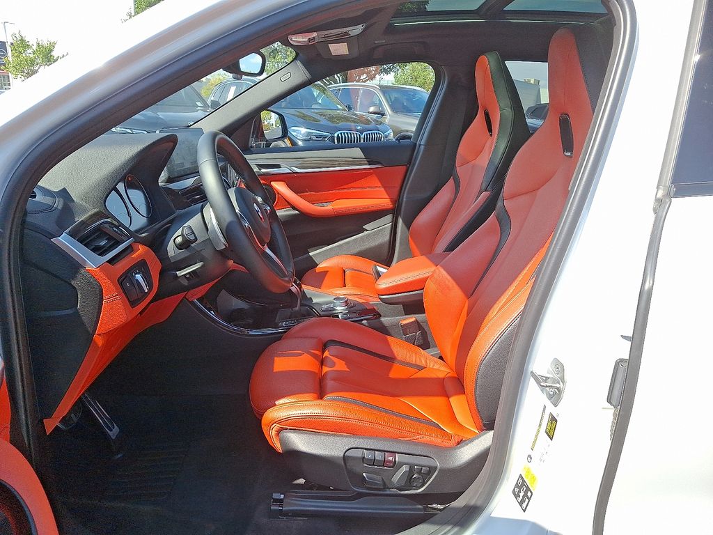 Thumbnail: 2022 BMW X2 - 14