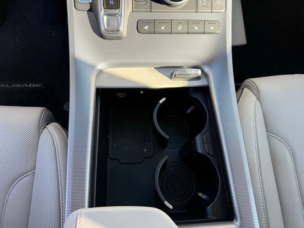 Thumbnail: 2023 Hyundai Palisade - 18