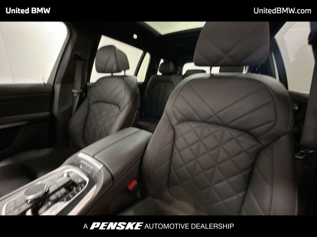 2024 BMW X7 xDrive40i 13