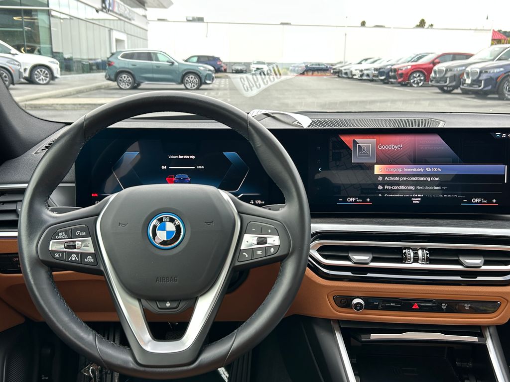 Thumbnail: 2023 BMW i4 - 17